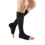 17957 Medi Plus Knee High 20-30mmHg OT Compression Stockings Black Size VII